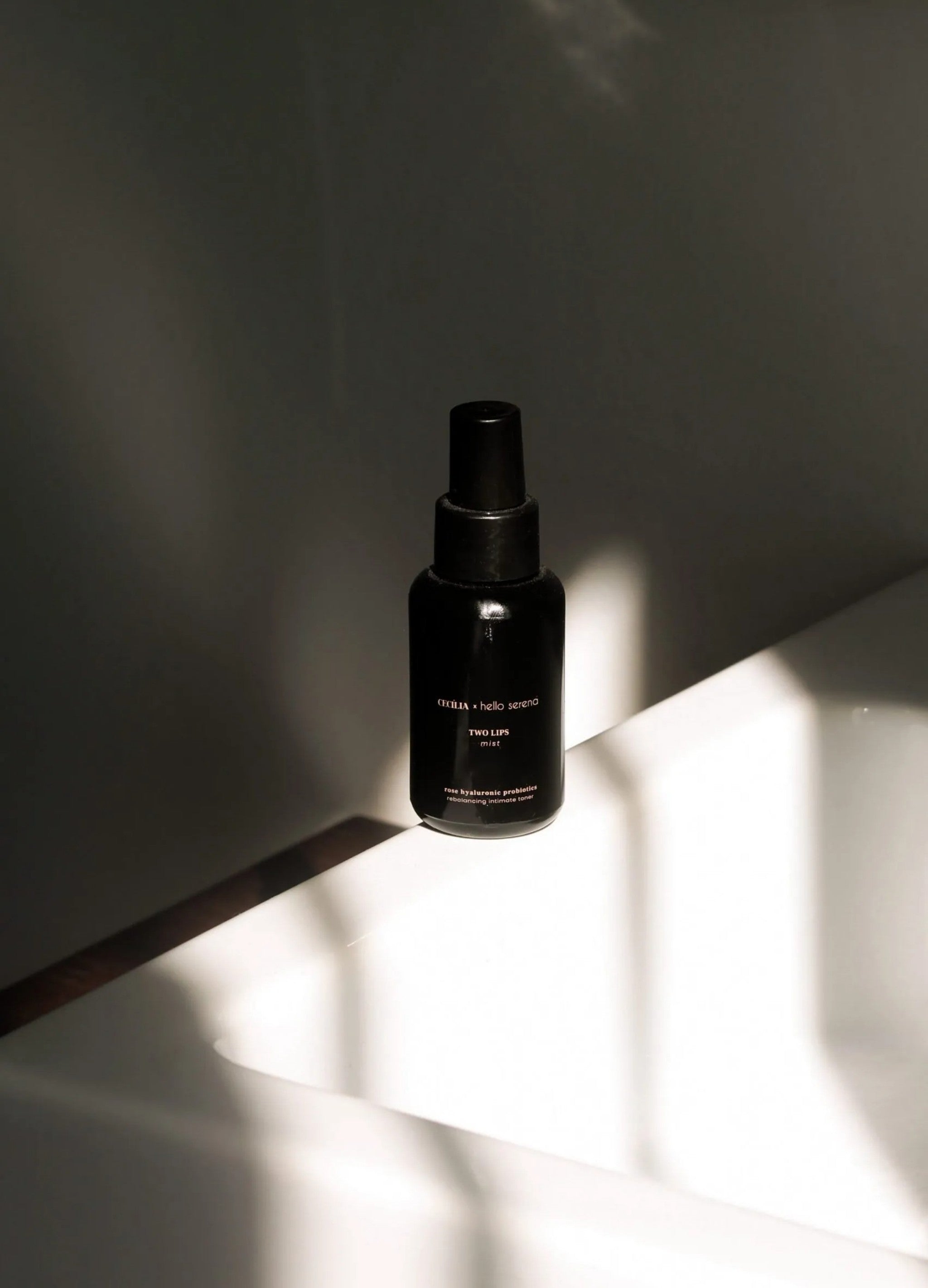 Two Lips Hydrating Intimate Mist