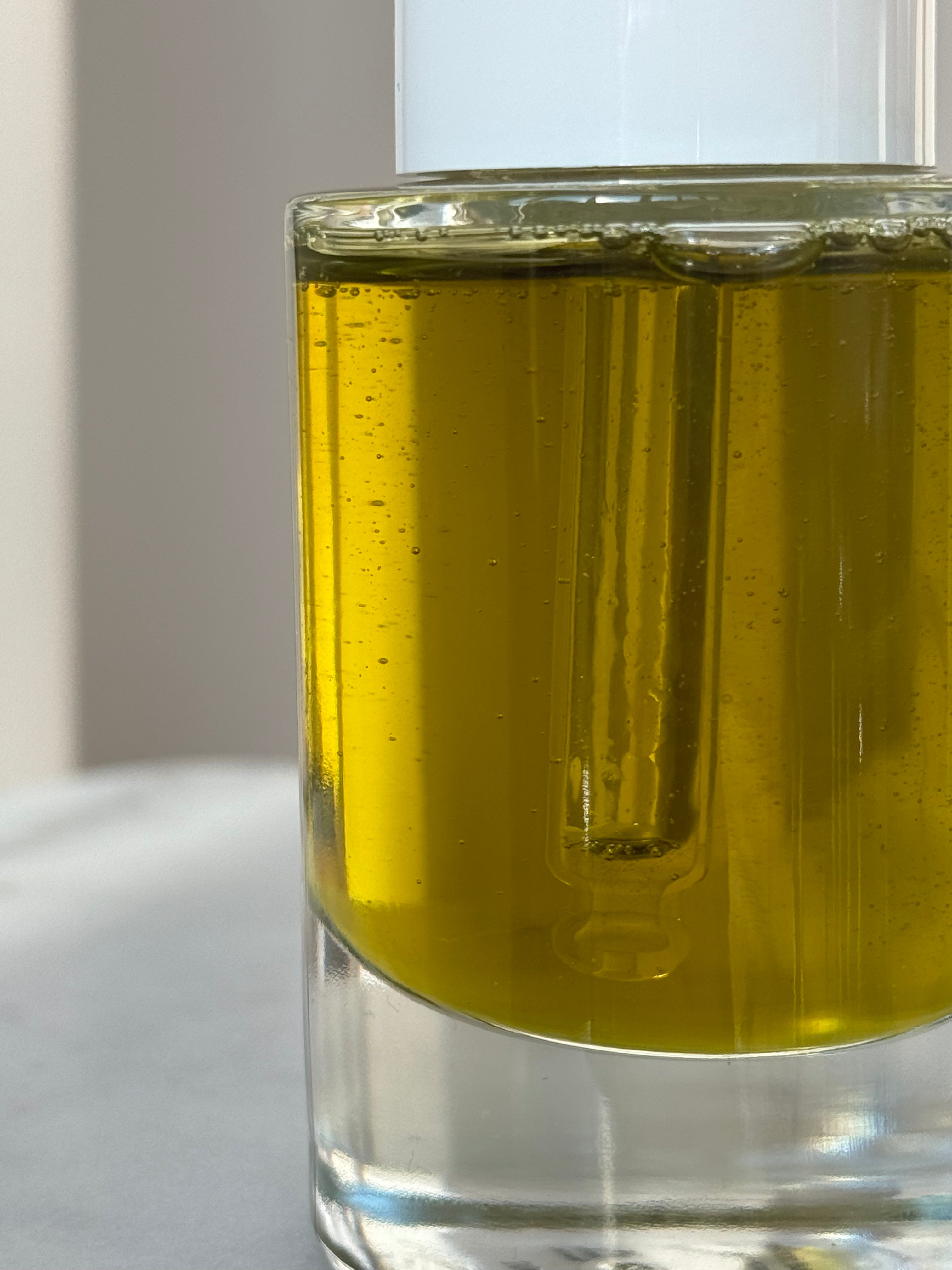 Olio Straordinario Illuminating Cleanser