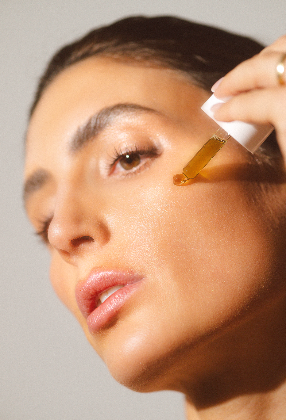 Olio Straordinario Illuminating Cleanser